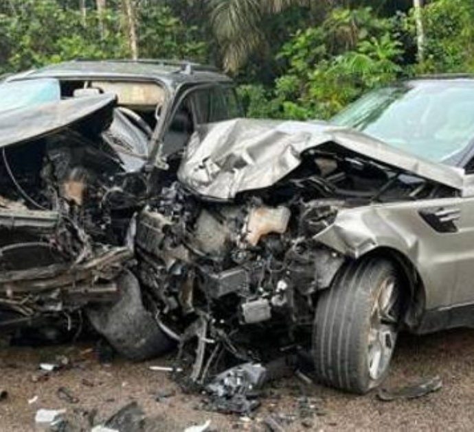 Paura per André Onana, il futuro portiere dell’Inter si schianta con la sua auto: le immagini dell’incidente