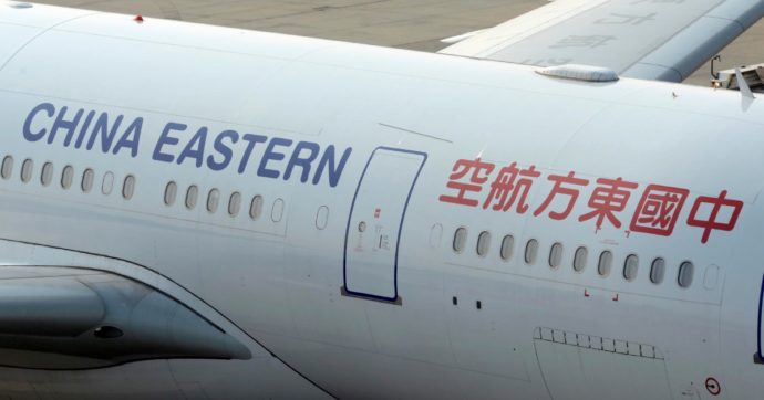 Cina, aereo con 132 passeggeri si schianta nel sud del Paese