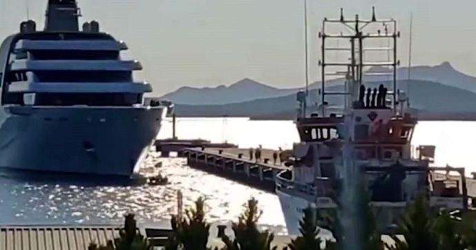 I negoziati per Gaza su un mega-yacht in Sardegna: l’incontro tra l’inviato Usa Witkoff, Israele e Qatar