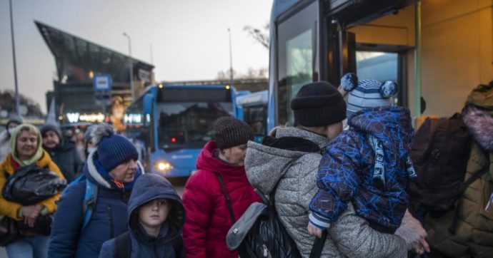 Grosseto, imprenditore russo mette a disposizione una villa al mare per i profughi ucraini: ospita 5 donne e 2 bambini