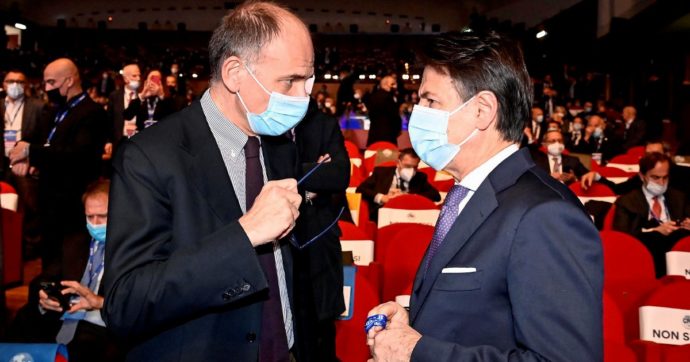 Spese militari, il no di Conte agita il Pd: “Il governo rischia”