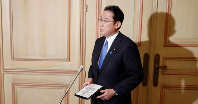 Guerra Russia-Ucraina, il premier giapponese Fumio Kishida: “Il rischio che la Russia usi armi nucleari è sempre più reale”