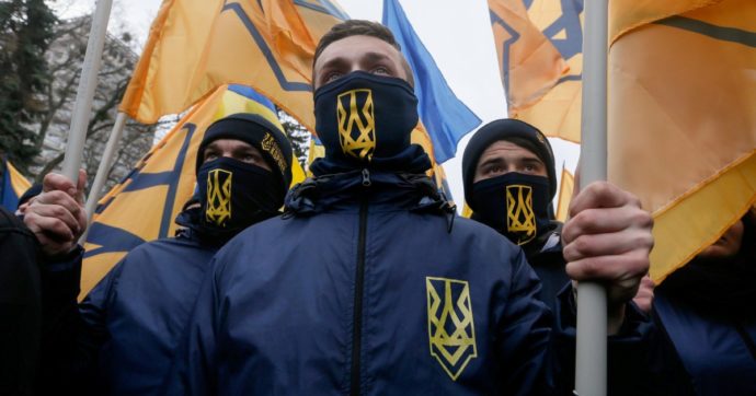 I nazi-illuminati dell’Azov: prima le torture, ora Kant