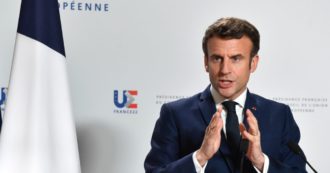 Copertina di Elezioni in Francia, sondaggi: Macron in testa al 28%. Dietro Marine Le Pen e Mélenchon