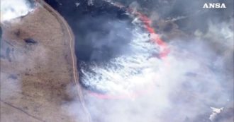 Copertina di Colorado, vasto incendio sulle Rocky Mountain: in migliaia ricevono l’ordine di evacuazione. Le immagini dall’alto