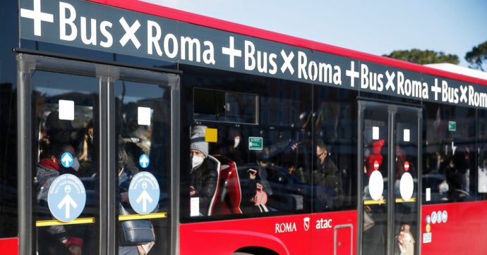 Roma, due conducenti Atac aggrediti nel giro di mezz’ora: minacce, pugni e rapine