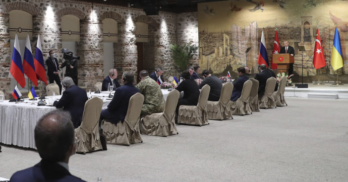 Copertina di 47 – Istanbul, sul tavolo Donbass e neutralità