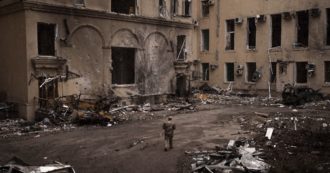 Copertina di Guerra Russia-Ucraina, la diretta – Biden: “Scettico su ritiro truppe”. Ucciso un miliziano italiano in Donbass. Metsola in viaggio verso Kiev