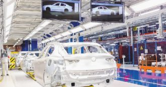 Copertina di La strategia Stellantis: costruire nello stesso polo tutte le auto simili