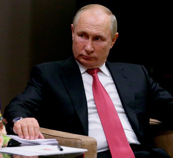 “Putin è l’uomo più ricco del mondo, ha 200 miliardi di dollari. Li custodiscono gli oligarchi”: parla Bill Browder, da anni a “caccia” del suo tesoro