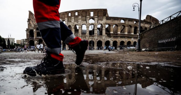 Copertina di Il Colosseo tra sbando e bando