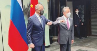 Copertina di La pace può attendere. Mosca: “C’è molto da fare”