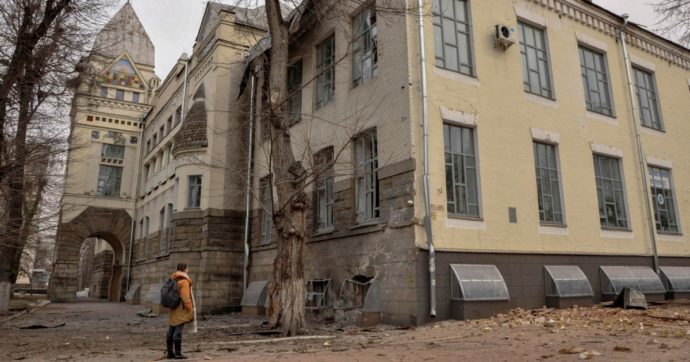 Dnipro, Kiev, Chernihiv: la morsa russa non si allenta