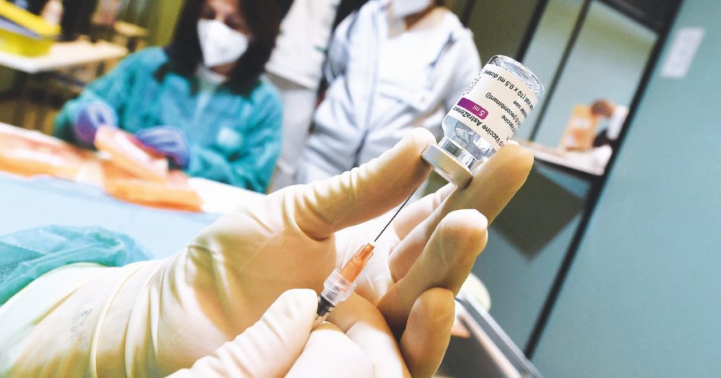 Covid, l’Ema raccomanda l’autorizzazione del vaccino per le varianti 4 e 5 di Omicron