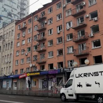 Copertina di 51 – Kiev torna a respirare, mentre nei dintorni si combatte