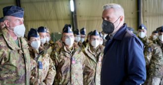 Copertina di Esercito, aumentano gli ufficiali pagati per stare a casa