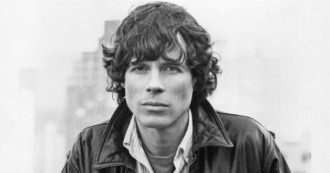 Copertina di “Ho amori difficili, più d’uno per volta”