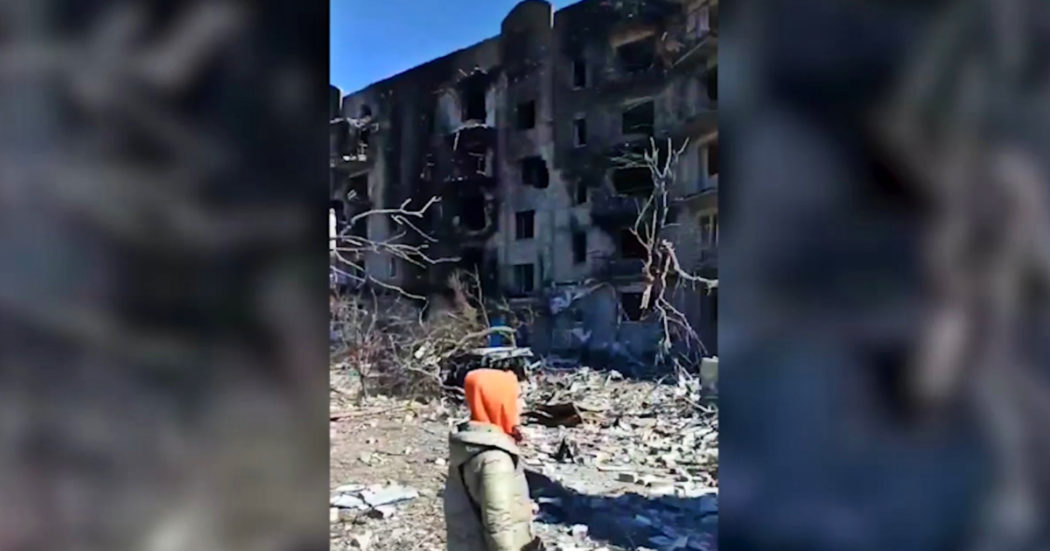 Guerra Russia-Ucraina, la città di Izium rasa al suolo: “L’80% degli edifici residenziali distrutto” – Video