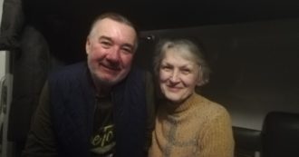 Ucraina, il viaggio degli attori Nadezhda e Anatoly: “Il nostro spettacolo era previsto il 24 febbraio. Poi, invece del debutto, la guerra”