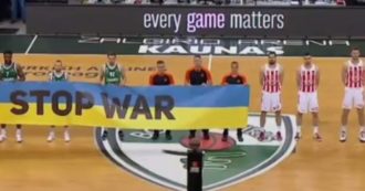 Copertina di Guerra Russia-Ucraina, Stella Rossa Belgrado si rifiuta di reggere lo striscione ‘Stop war’ prima del match di Eurolega contro lo Zalgiris