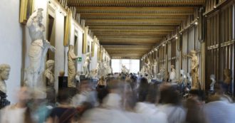 Copertina di Il museo degli Uffizi luogo di cultura più visitato d’Italia? In realtà i numeri da primato sommano gli ingressi di 5 musei e Giardino di Boboli