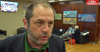 Copertina di Savoini, la Lombardia approva la mozione per le dimissioni dal Corecom: “Ammiratore di Putin”. Centrodestra si spacca ed è battuto