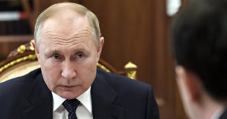 Copertina di La Russia risponde alle nuove sanzioni Ue. Putin: “Valutiamo limiti all’esportazione di cibo verso i paesi ostili”