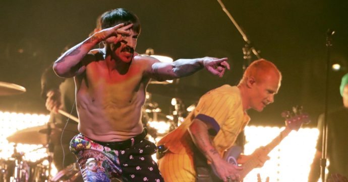 Red Hot Chili Peppers: ‘Unlimited Love’ è un ritorno che non meritavamo di subire