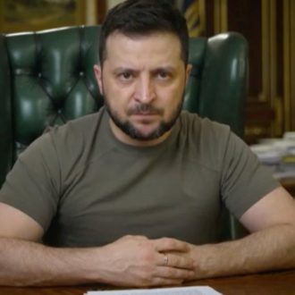 Copertina di 54 – Strage di Bucha, oggi Zelensky parlerà all’Onu
