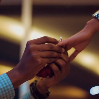 Copertina di Dire, fare, baciare: corteggiare è roba da maschi