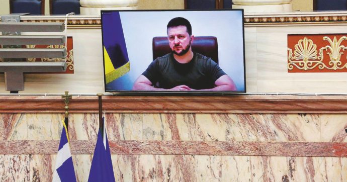 Al Parlamento parla soldato di Azov. Tsipras: “Una vergogna”