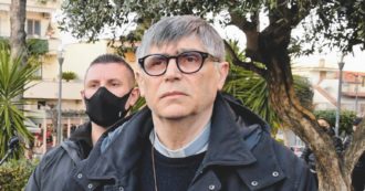 Copertina di Invitato a scuola, don Patriciello arriva. Ma viene “dimenticato”