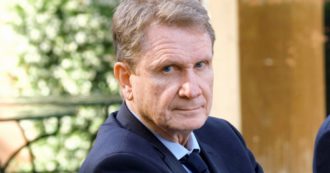 Copertina di L’ultima fatwa di Riotta: pure Lucio Caracciolo è un putiniano