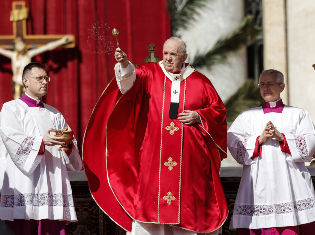 Guerra Russia-Ucraina, Papa Francesco chiede una “tregua pasquale”: “Che vittoria sarà quella su un cumulo di macerie?”