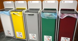 Copertina di Nella mia spiaggia del cuore hanno tolto la raccolta differenziata: non mi spiego perché