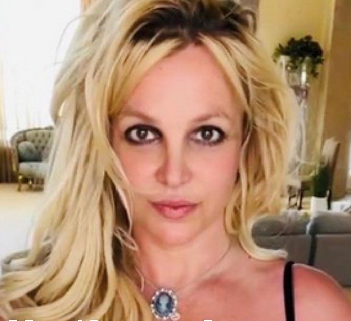 Britney Spears è incinta e aspetta il suo terzo figlio: “Il mio fidanzato pensava fosse il troppo cibo, continuavo ad ingrassare”