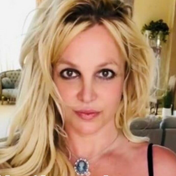 Britney Spears è incinta e aspetta il suo terzo figlio: “Il mio fidanzato pensava fosse il troppo cibo, continuavo ad ingrassare”