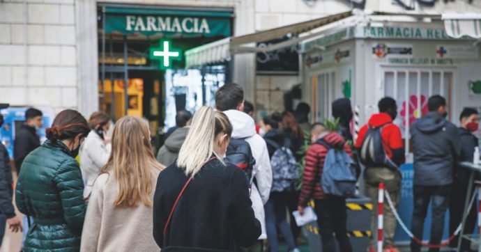 Covid: “Meno tamponi, meno dati”, così cambia il monitoraggio