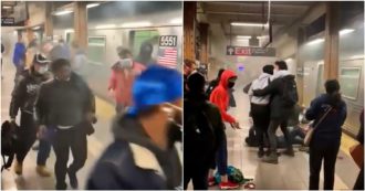 Copertina di Spari nella metro di New York, la fuga dei passeggeri dal vagone pieno di fumo e i soccorsi ai feriti a terra: il video