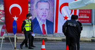 Copertina di Ondata di arresti, la guerra non distrae Erdogan dalla repressione