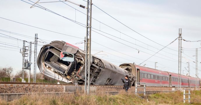 Treno deragliato a Lodi. I pm: “In 14 a processo”
