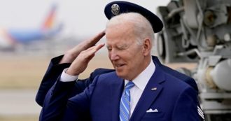 Copertina di Joe Biden, smentito dai suoi, si nasconde dietro le sue armi