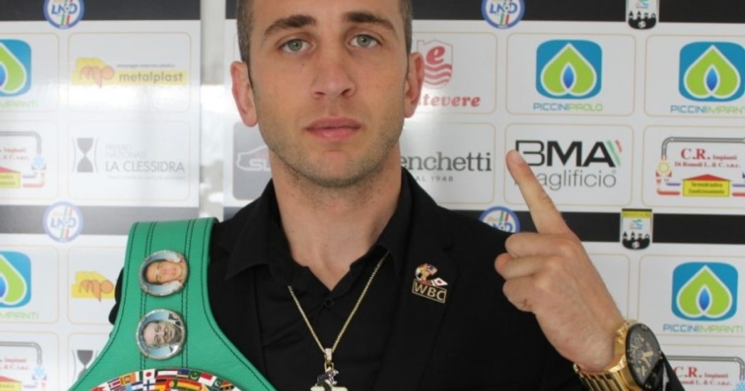 Alessandro Riguccini, ingegnere in Italia e pugile professionista in Messico: “Lì la boxe è seconda per importanza solo al calcio”