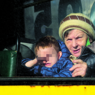 Copertina di Le ucraine in fuga: paure e sogni di chi lascia tutto