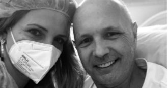 Copertina di Mihajlovic, la moglie Arianna gli fa una sorpresa in ospedale: “Sei un Leone dal cuore tenero”. La foto insieme dopo settimane di silenzio