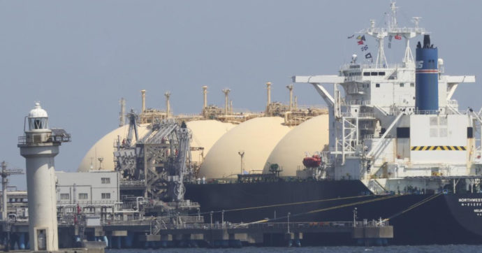 Gas, siglato accordo con il Congo per la fornitura di 4,5 miliardi di metri/cubi che arriveranno in Italia via nave dal 2023