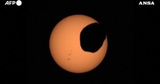 Copertina di Eclissi solare su Marte: le immagini catturate da una telecamera Nasa