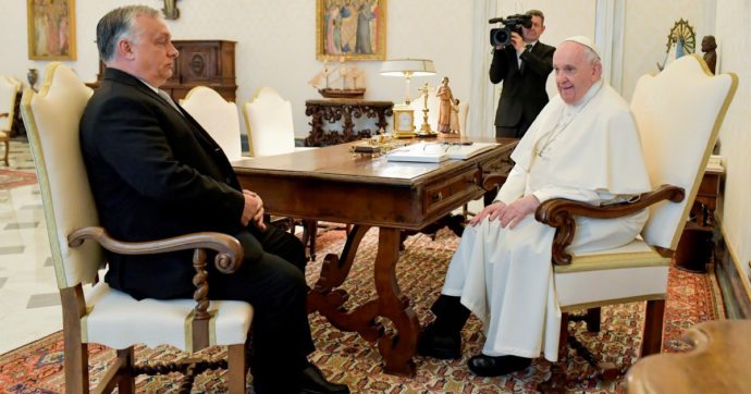 Copertina di Orbán (“benedetto” sui migranti) a colloquio col Papa e con Salvini