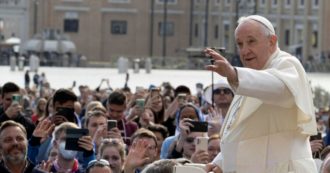 Copertina di La via stretta di Francesco “Potrei creare confusione”