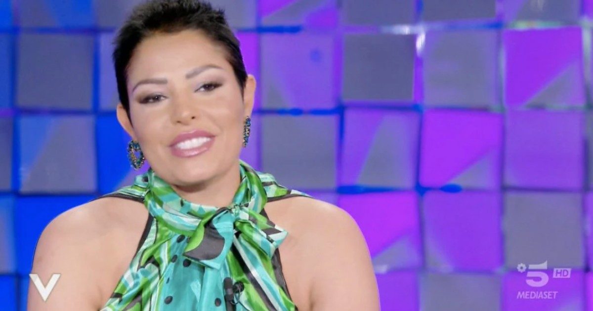 Verissimo, Carolina Marconi: “Non posso adottare un bambino per il tumore, è discriminante. Ho conservato un ovulo, se succederà sarà un miracolo”